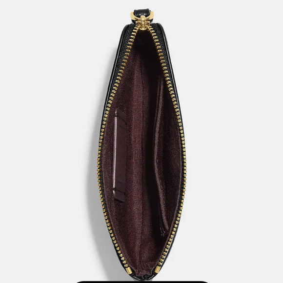 🔥New Coach Disney Corner Zip Wristlet With Evil Queen Motif - Picture 4 of 5